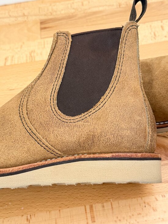 Red Wing 6” Classic Chelsea Hawthorne Boots Suede Size 7.5 main image 12